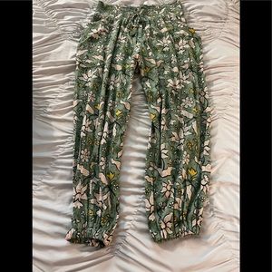 AERIE jogger pant. Size medium petite